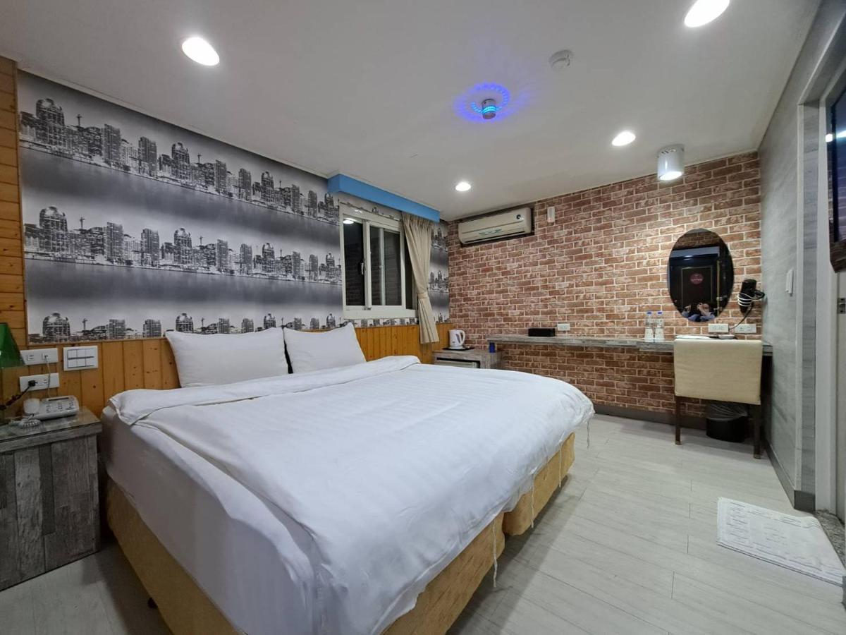 Bin Chen Business Hotel Хсинчу Сити Екстериор снимка