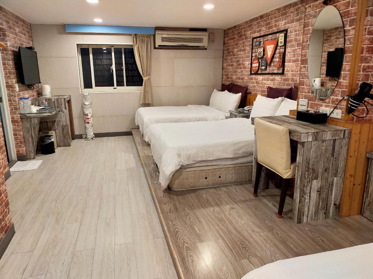 Bin Chen Business Hotel Хсинчу Сити Екстериор снимка